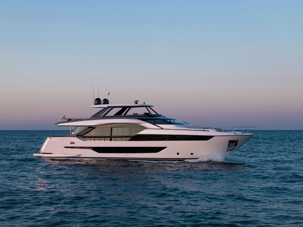 Ferretti Yachts 940 New