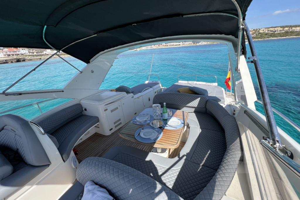 Fairline Targa 52 outside 9