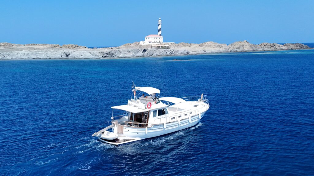 Menorquin Yachts 180